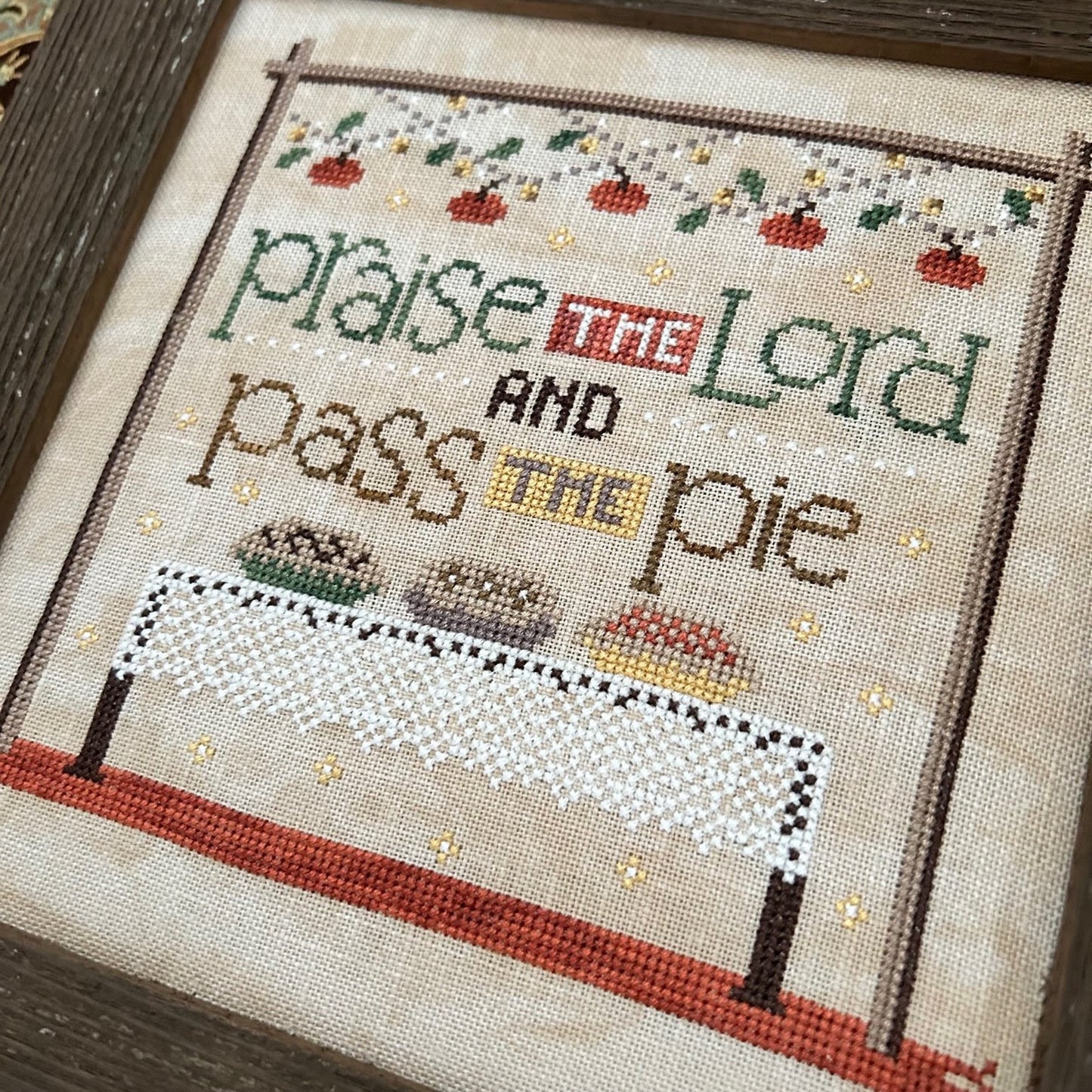 Pass the Pie - Nonstop Stitching